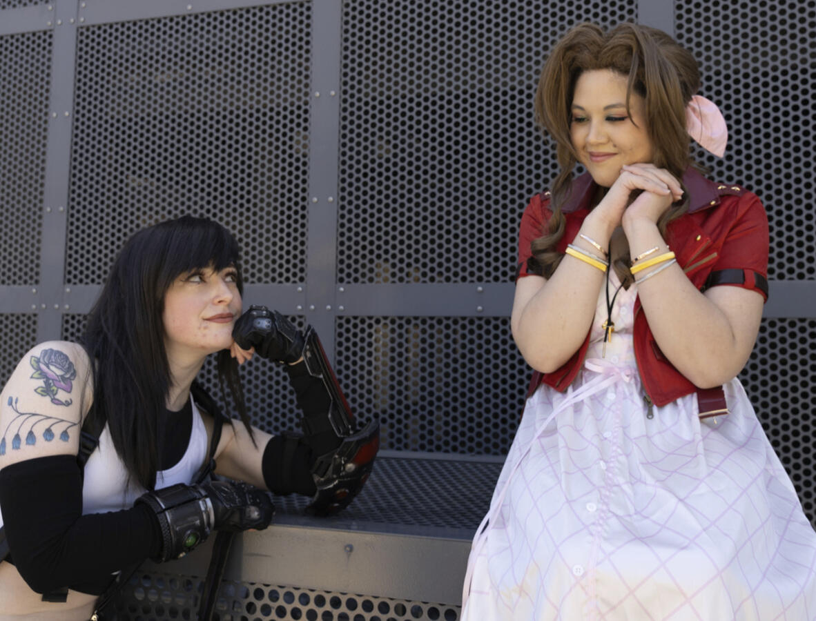 FanimeCon 2025 (Saturday) 📸 graveknot & yithakra Aerith: trishmaemae